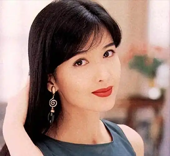 港台女明星周慧敏的绘画作品欣赏,不愧是演艺界美术课代表