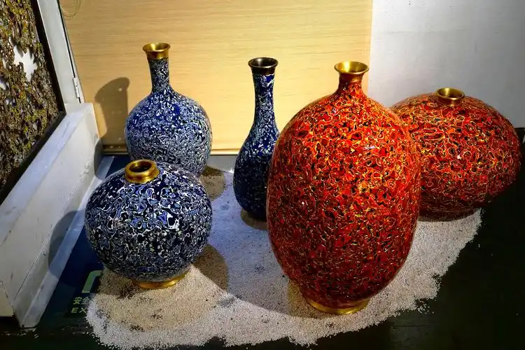 铜工艺品制作大师-朱炳仁作品展