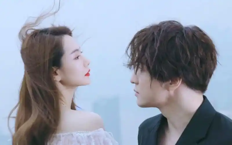 戚薇 x 薛之谦 【天外来物】拍摄vlog