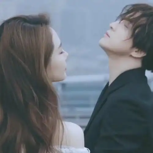 情头薛之谦跟戚薇的mv照这波情头壁纸收不收