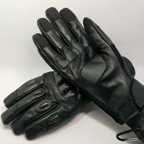 产品简介:抓捕手套是一款高科技警用新产品, 采用先进的数码直流升压